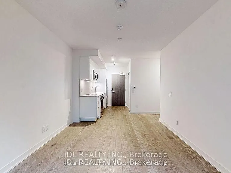 25 Richmond St E #408 — Photo 36
