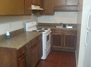5820 Aftonshire St, Fayetteville, NC 28304