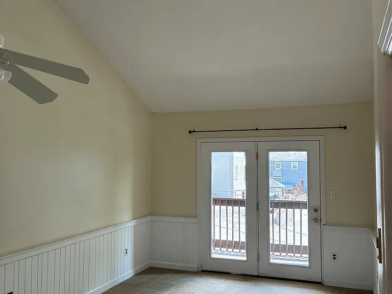 250 Oak St #G11 — Photo 11