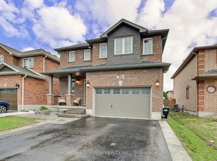 35 Booth Ln, Barrie, ON L4N 0S4