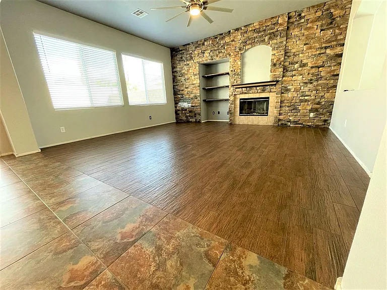 9222 Avon Park Ave — Photo 7