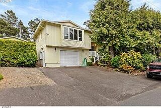 1st image of 5360 Palisades Dr