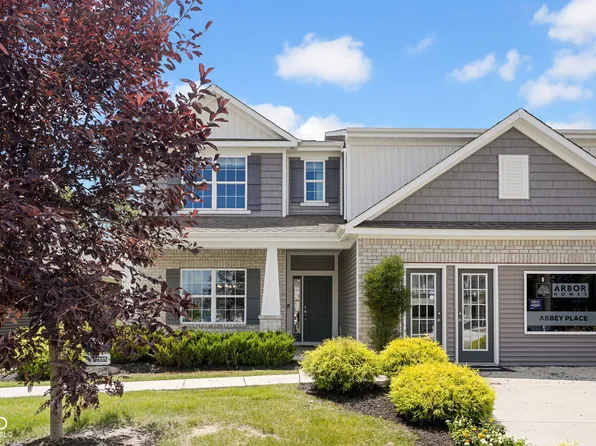 2067 Abbey Ln, Columbus, IN 47201