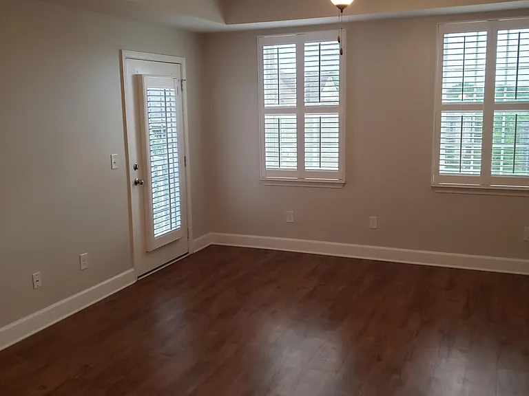 8201 Lenox Creekside Dr #M9 — Photo 6