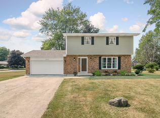401 N View St, Hinckley, IL