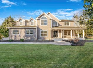 6 Steven Path, Center Moriches, NY 11934