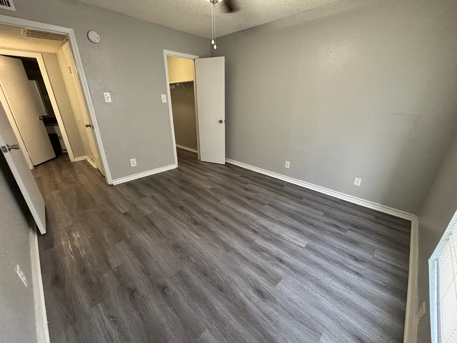 Edinburg Place Apartments - 0109 — Photo 4