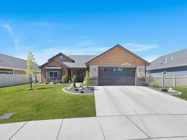 9130 N Secretariat Ln, Hayden, ID 83835