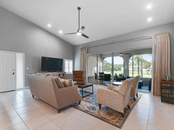 206 Ryder Cup Cir S, Palm Beach Gardens, FL 33418
