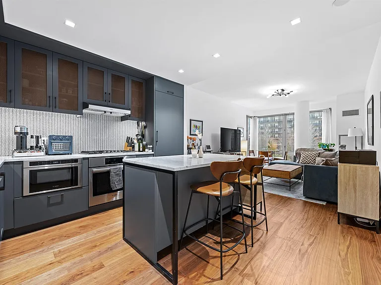 2 Shore Ln #203 — Photo 2