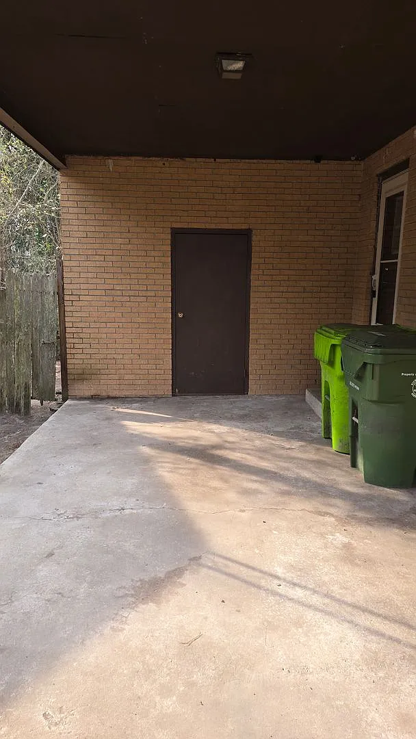 Building Photo - 308 Hickory Ridge Dr