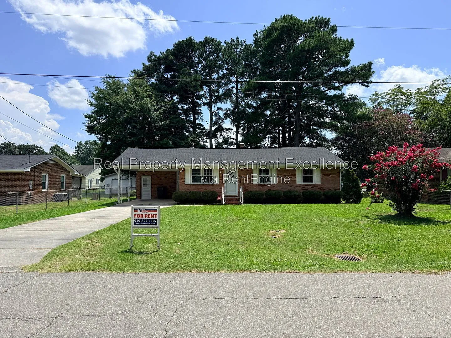 3 bed, 1.5 bath, 1123 sqft, $1,595 — Photo 2