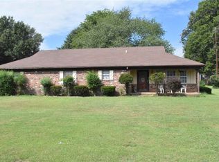 157 Gurley Dr, Dyersburg, TN 38024