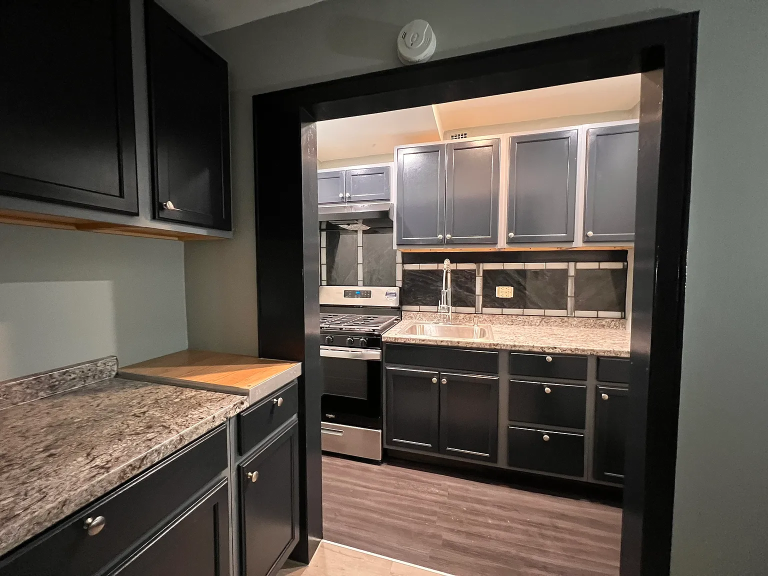 1 bed, $1,050 — Photo 3