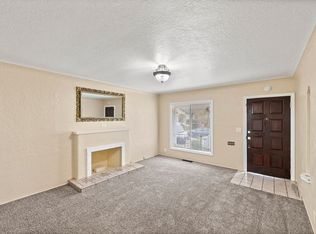 967 Hellam St, Monterey, CA 93940