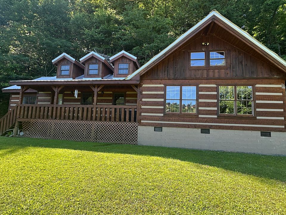 1st image of 830 Sleepy Hollow Rd