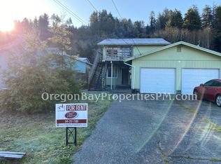 252 Winchester Ave, Reedsport, OR 97467