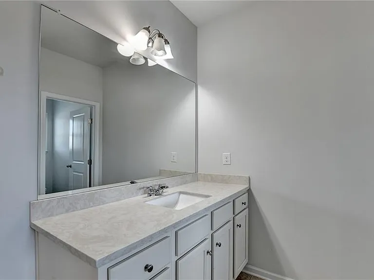 7410 Ansley View Ln — Photo 54