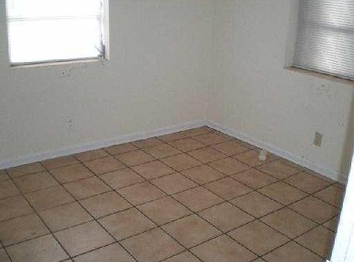 807