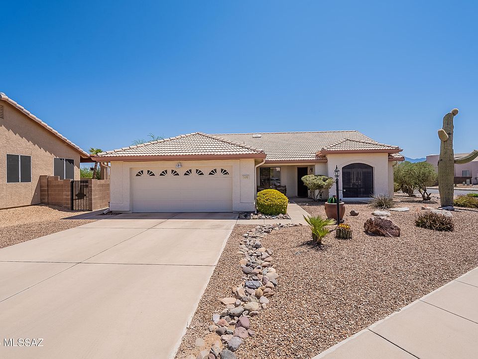 1st image of 2470 N Avenida Esclava