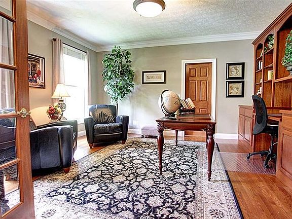 5th image of 1441 Spring Falls Cir
