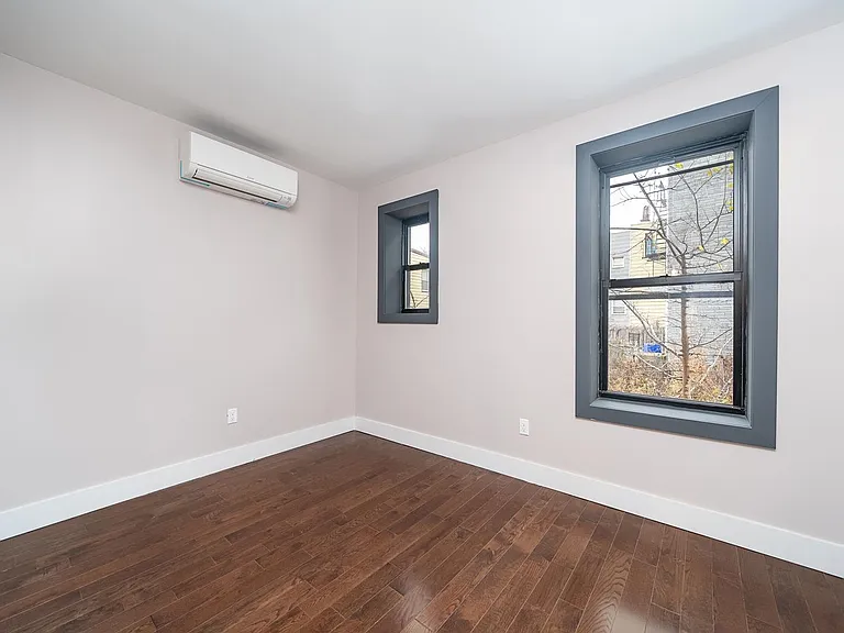 62 Vroom St #4L — Photo 5