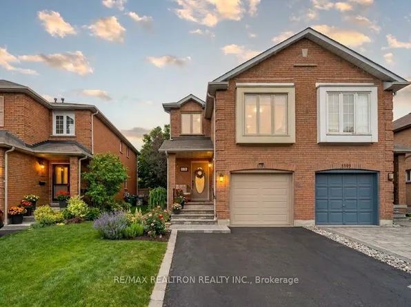5591 Cosmic Cres, Mississauga, ON L4Z 3S1