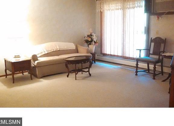 5th image of 999 41st Ave NE APT 104