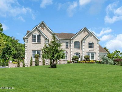2 Elkridge Way, Manalapan, NJ, 07726