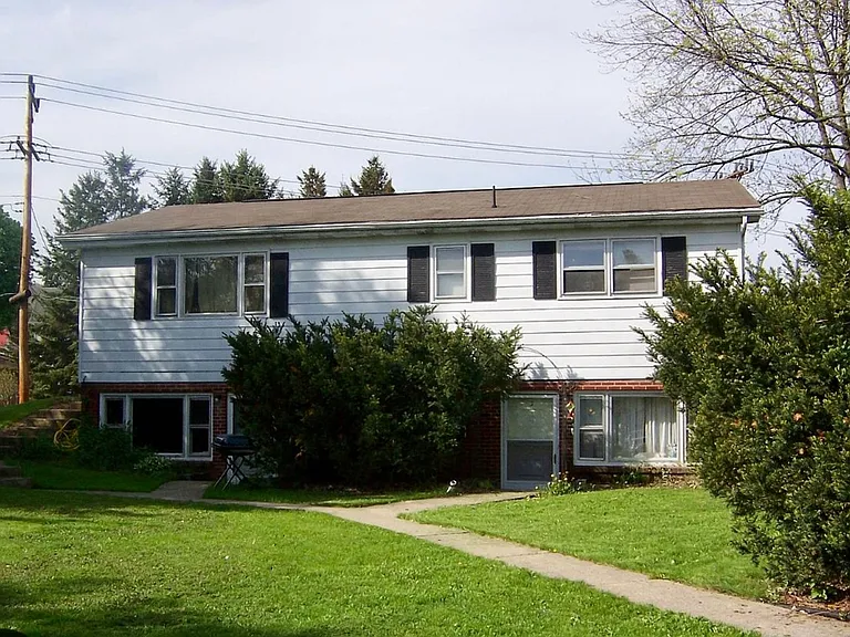 10 Daskem Ln — Photo 1
