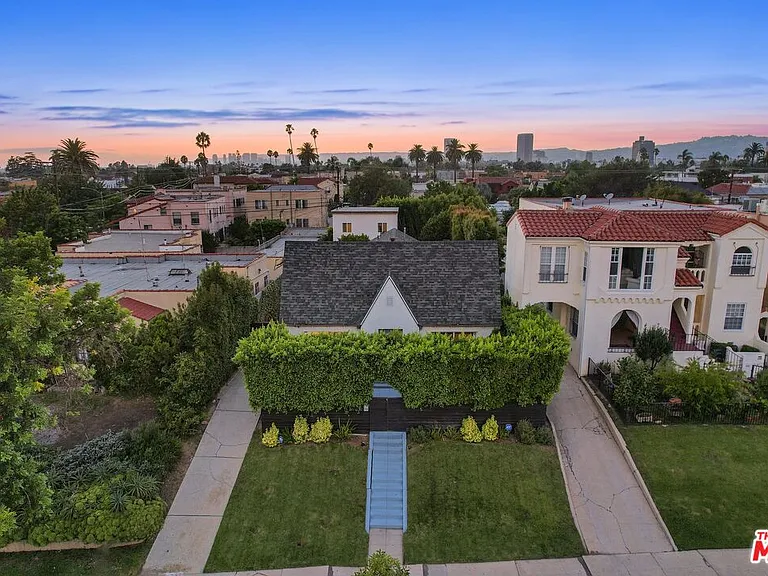 1155 S Rimpau Blvd — Photo 43