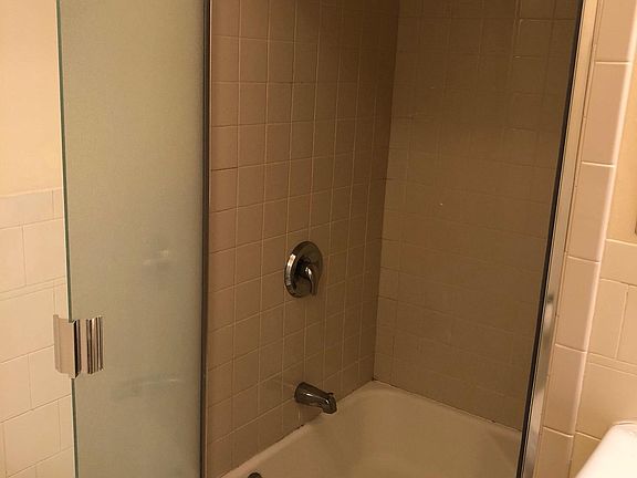 4th image of 505 Magnolia Ave APT 20