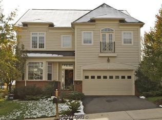 102 Rosebrook Ct NW, Leesburg, VA 20176