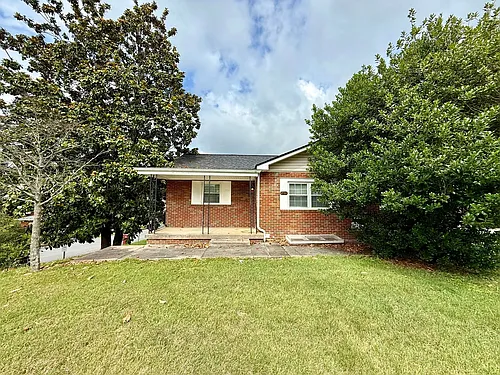 1401 John Exum Pkwy #1 Photo 1