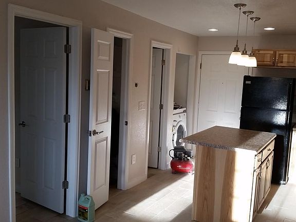 Floor Plan and Washer Dryer