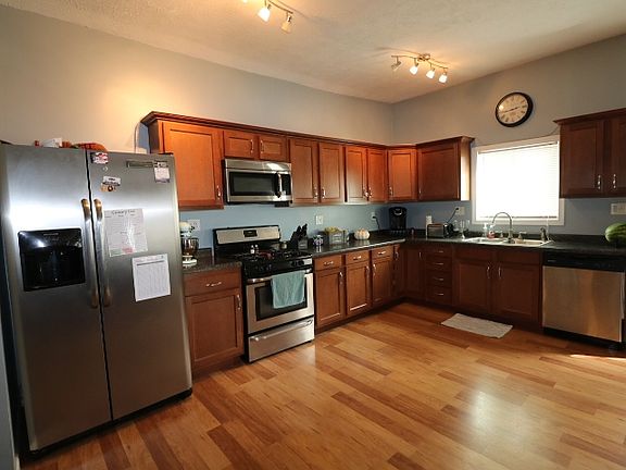 5th image of 10310 Glenwood Ave