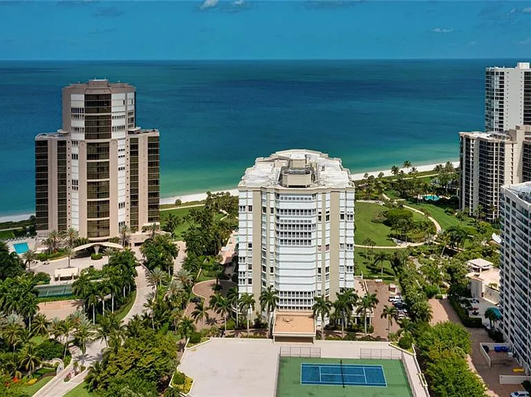4401 Gulf Shore Blvd N #Penthouse 3 — Photo 1