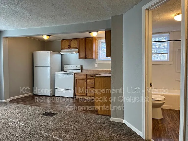 10201 E 31st St S #C — Photo 2