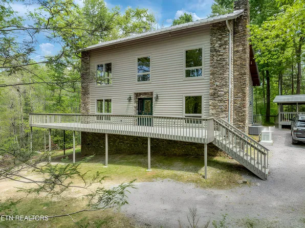 2210 Turkey Roost Rd, Walland, TN 37886