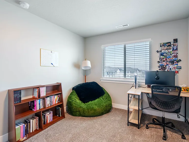 712 N Banner Dr — Photo 25