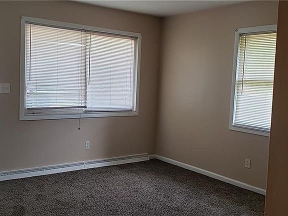 4th image of 1283 Ottawa Ave