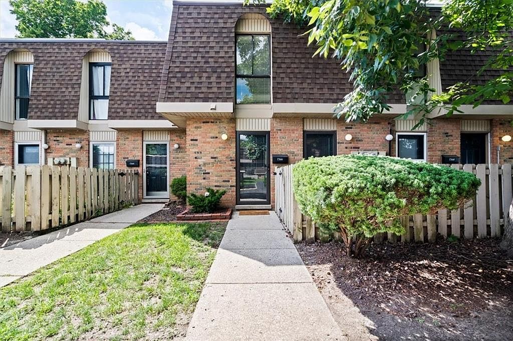7366 Country Brook Dr, Indianapolis, IN 46260 Zillow