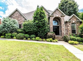 5317 W Yellow Brick Rd, Fayetteville, AR 72704