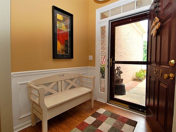 3rd image of 3249 Queensland Ct