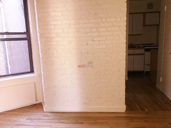 5th image of 226 E 29th St APT 6C