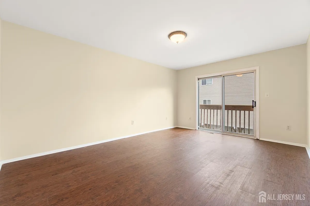 Building Photo - 1606 Madaline Dr