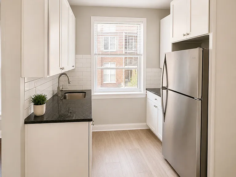739 Hinman Ave #1W — Photo 8