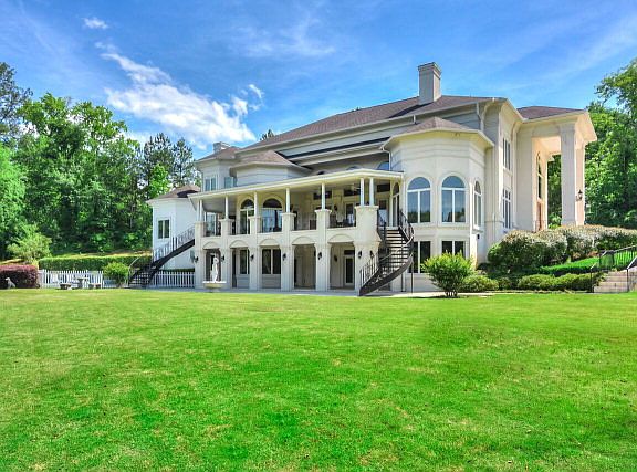 4th image of 22 Winged Foot Dr