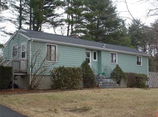 7 Ridgewood Ln, Burlington, MA 01803
