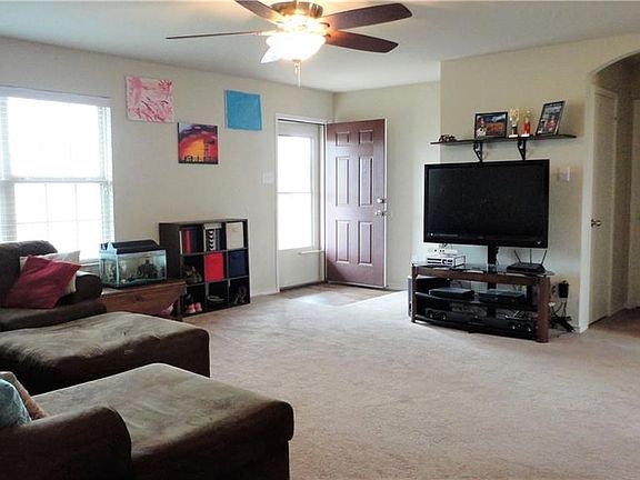 Entry with convenient coat closet